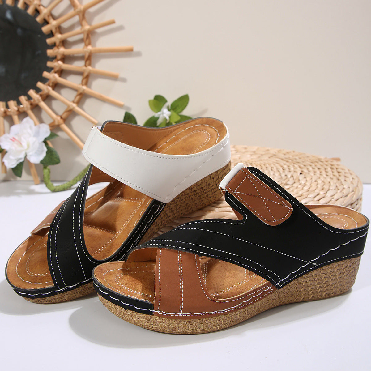 Sewing Line Lightweight Wedge Velcro Shoes