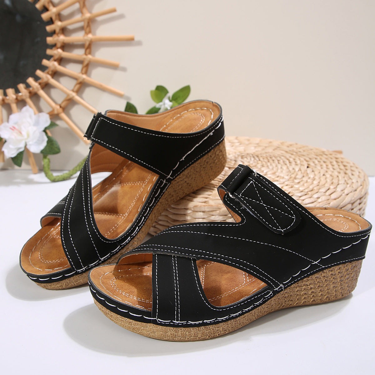 Sewing Line Lightweight Wedge Velcro Shoes